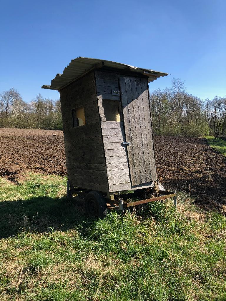 kleiner fahrbarer Hochstand