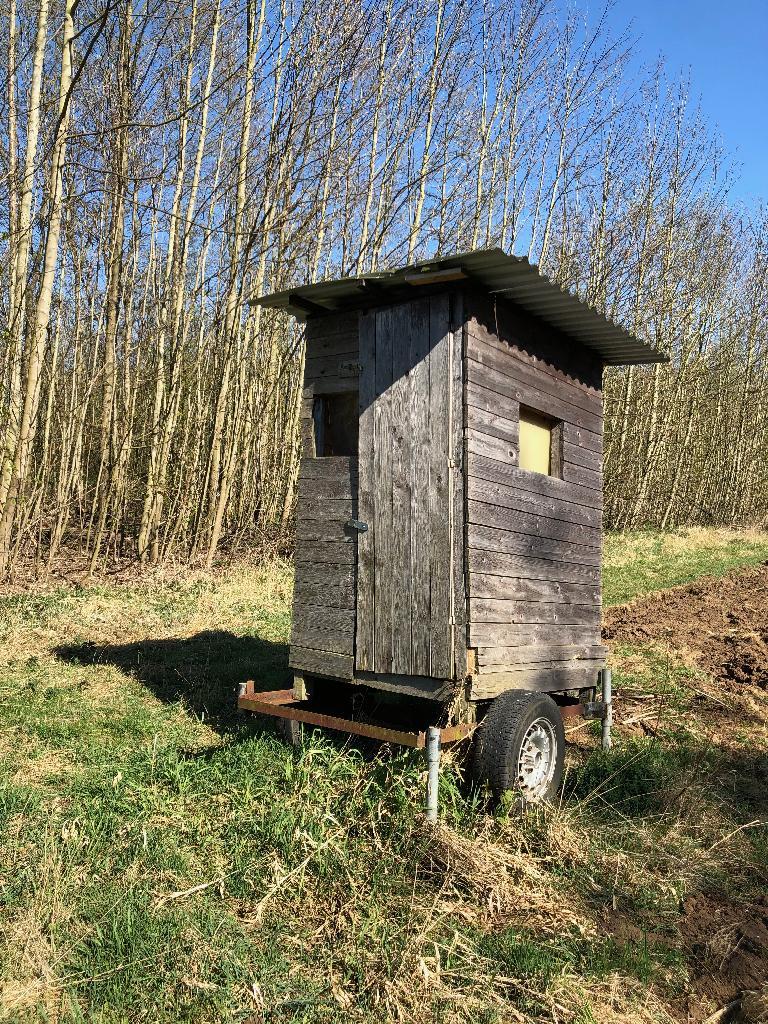 kleiner fahrbarer Hochstand